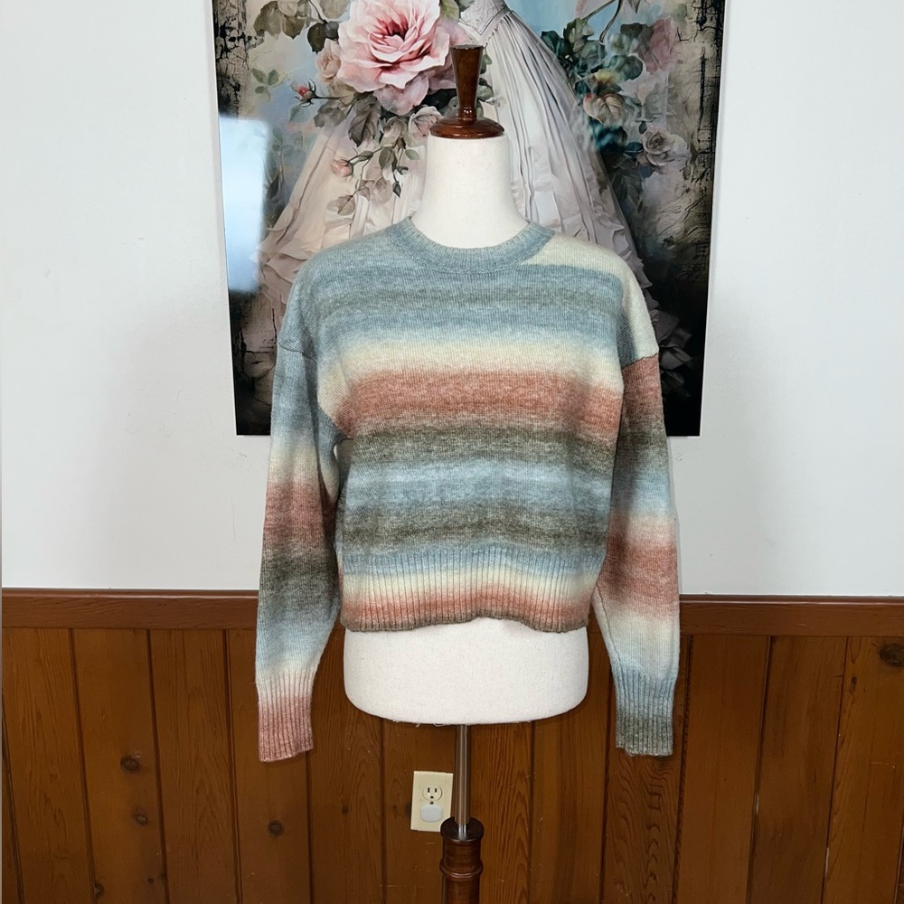 Super Cute Weekend Los Angeles Ravi Striped Multicolor Sweater! - Picture 2 of 6